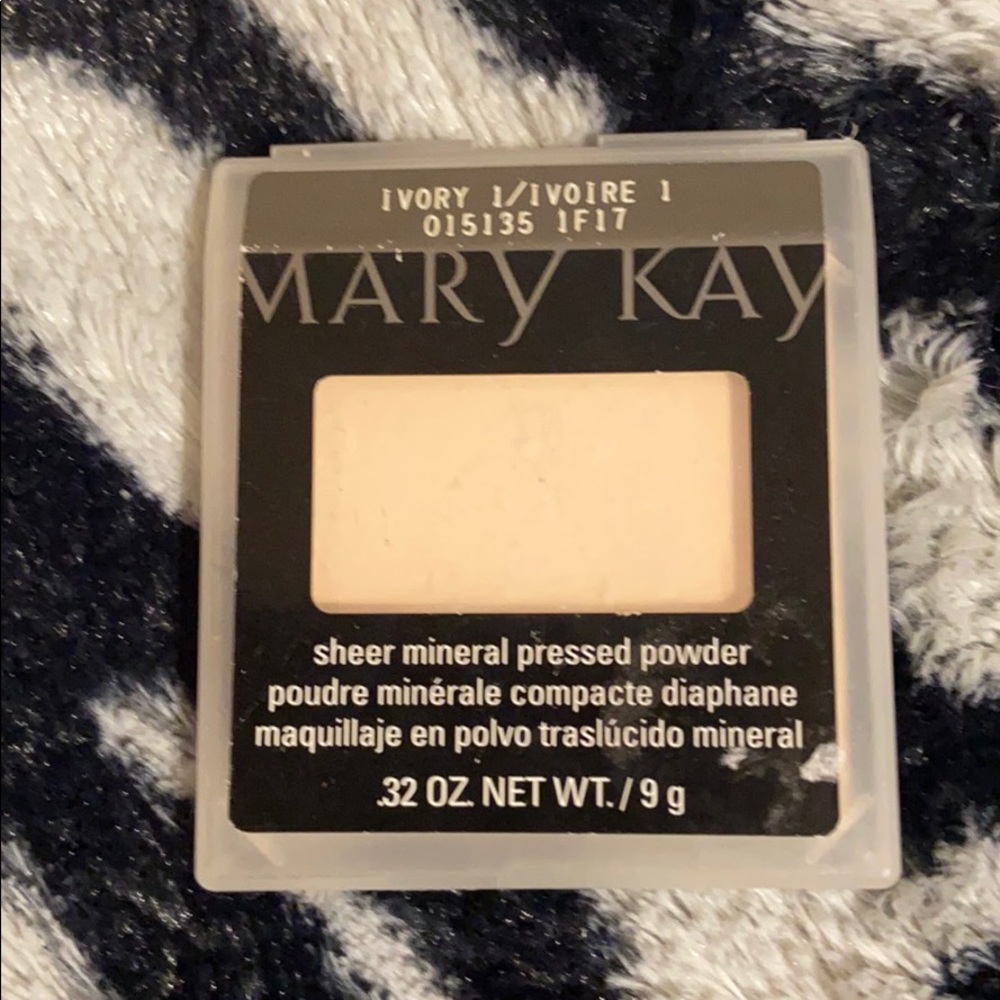 Mary Kay sheer mineral pressed powder